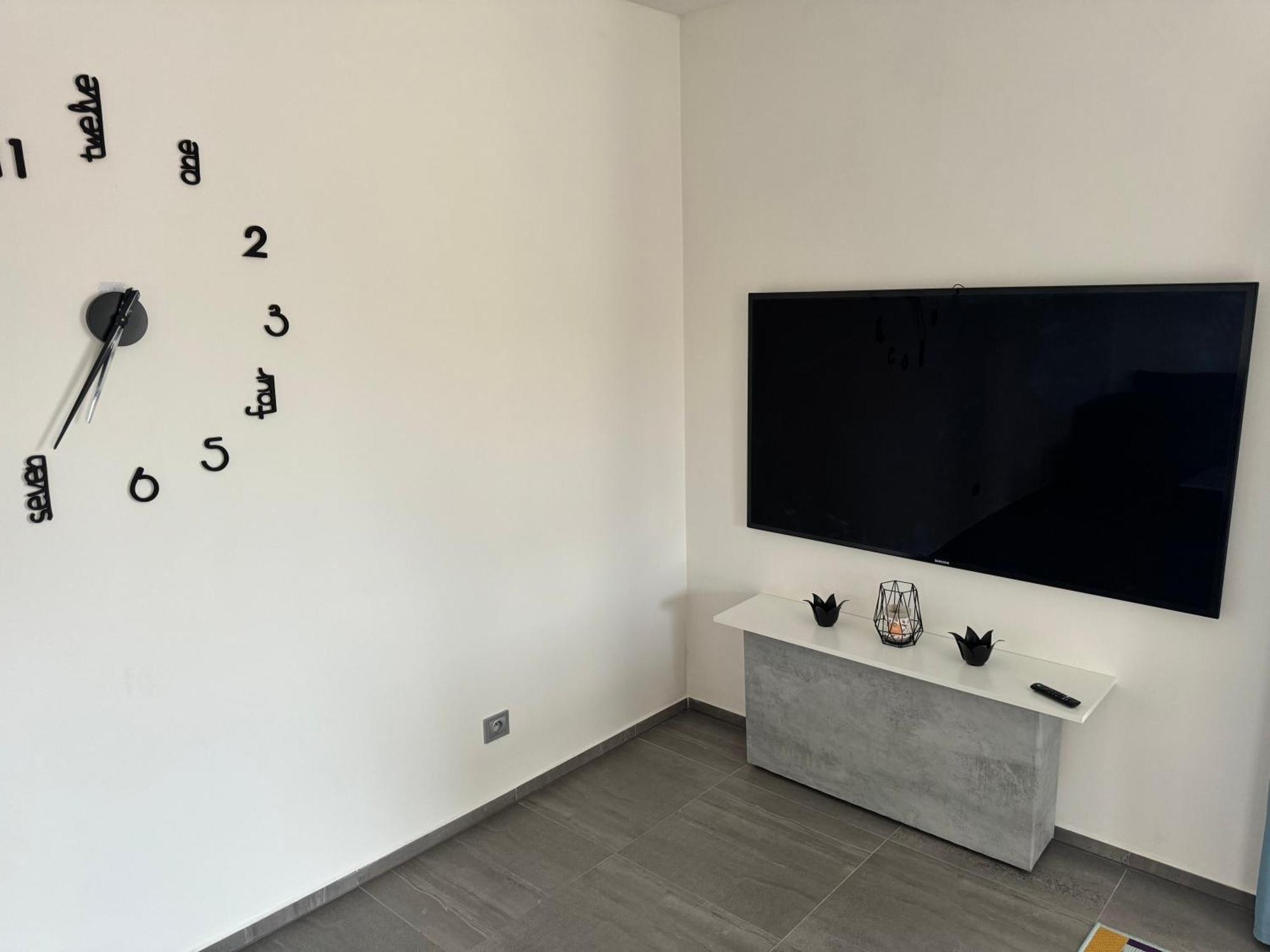 Byt Apartman 74M2 Vyhled Klid Priroda Prag Exteriör bild