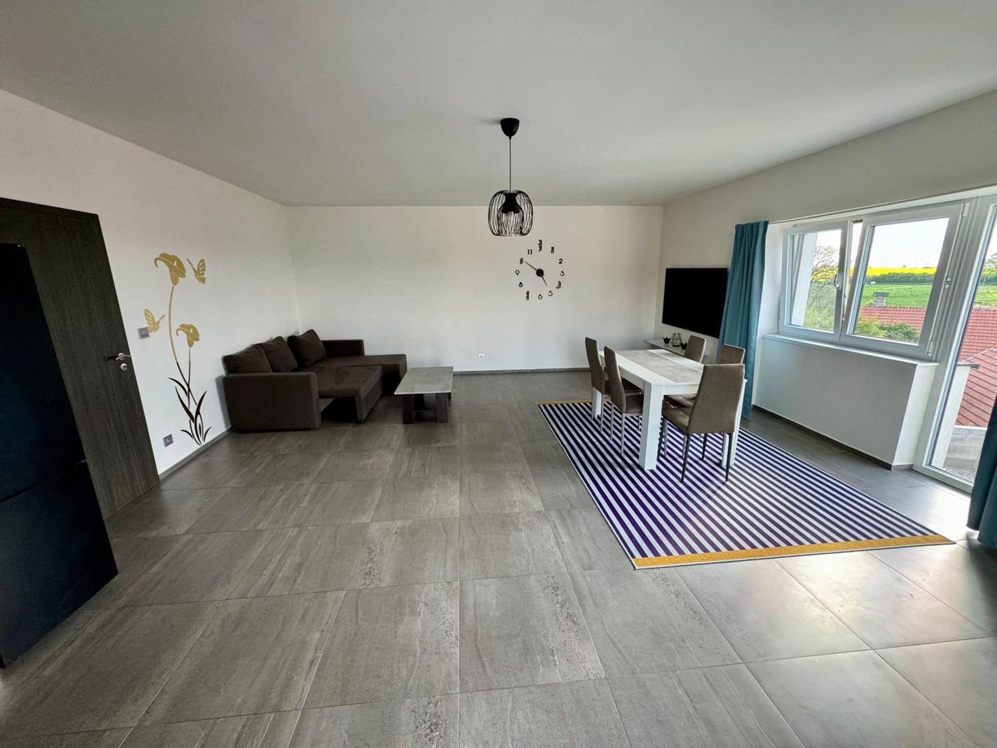 Byt Apartman 74M2 Vyhled Klid Priroda Prag Exteriör bild